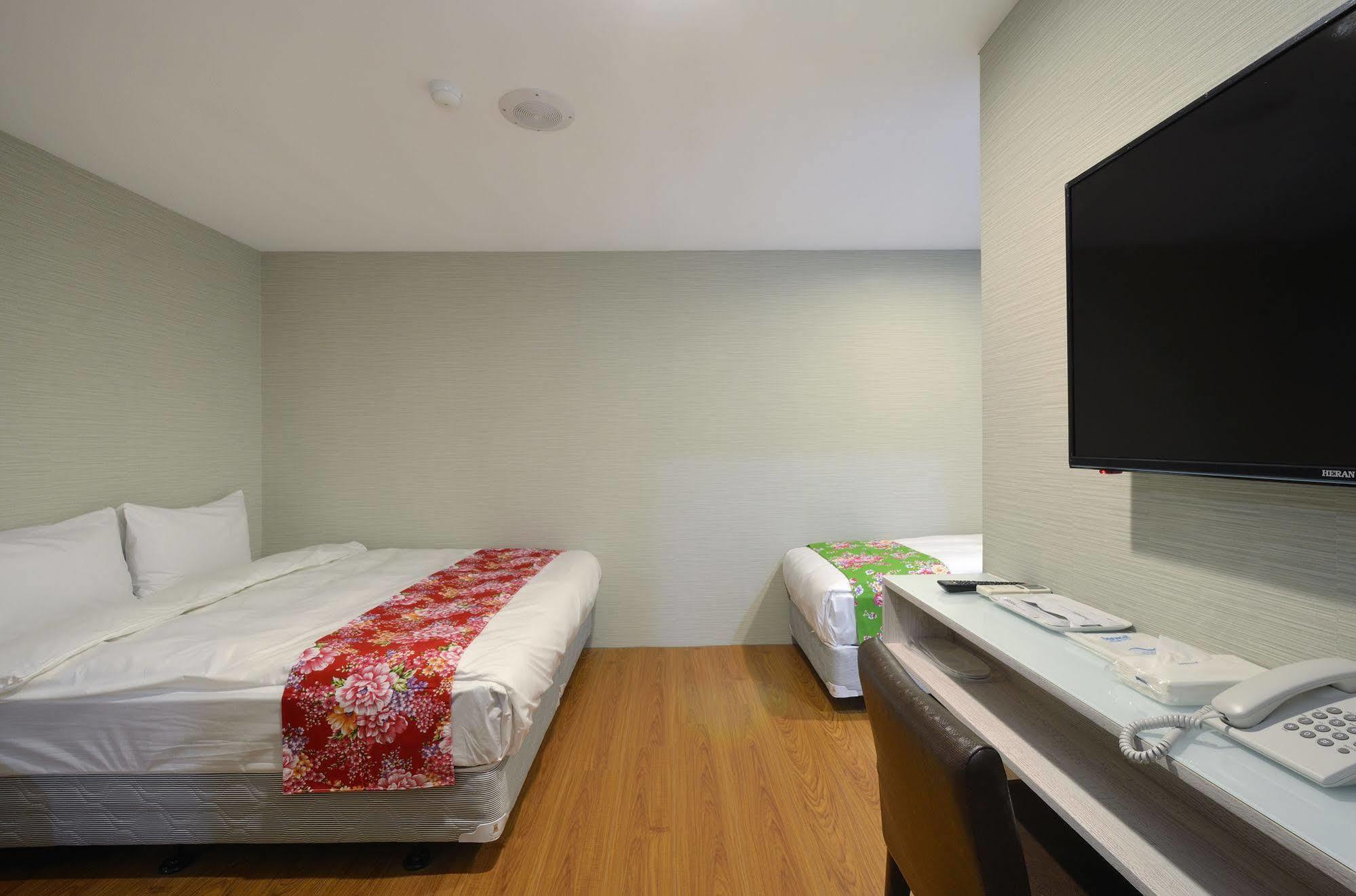 Mini Box Hotel Ταϊπέι Εξωτερικό φωτογραφία